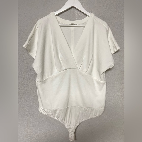 Heyson Flatter Me V Neck Bodysuit in White Size XXL - Picture 2 of 8